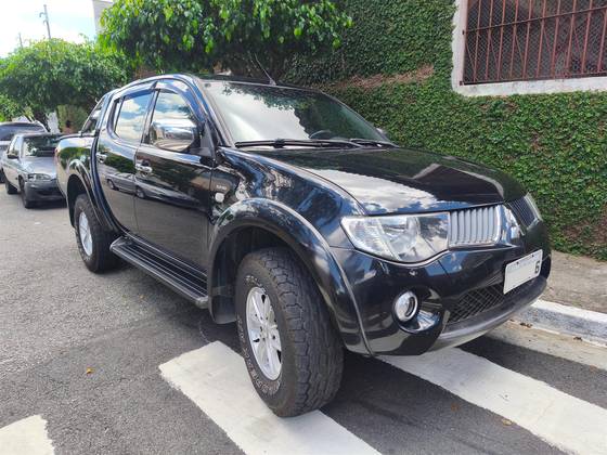 MITSUBISHI L200 TRITON 3.2 HPE 4X4 CD 16V TURBO INTERCOOLER DIESEL 4P AUTOMÁTICO